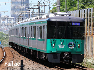 北神急行線市営化記念ヘッドマークを掲出する神戸市交通局6000系（谷上側）